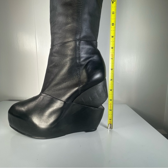 All Saints Savitr Knee High Black Platform
Boots - Picture 14 of 16